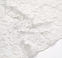Tissu en dentelle guipure blanche en gros, broderie florale 3D soluble dans l'eau, bord festonné, pour robe de mariée, vendu au mètre, en stock