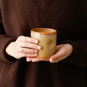 रचनात्मक हस्तनिर्मित प्रतिक्रियाशील शीशे का आवरण पत्थर के बने पदार्थ कॉफी लट्टे मग जापानी रेट्रो चीनी मिट्टी के बरतन चाय कप बिना हैंडल के