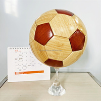 En bois Luban Tenon et mortaise Football en bois massif créatif à la main épissage bambou bois teck ornement ventilateur cadeau