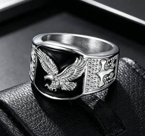 Bague pour homme HipHop en acier inoxydable rétro Viking Odin Triangle bijoux ailes volantes bague aigle Hip-Hop transfrontalière - Product Image 6