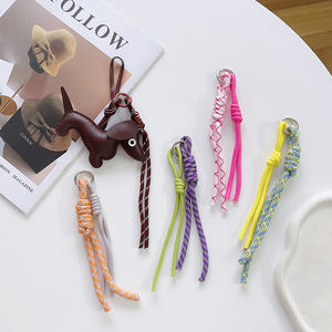 मूल डिजाइन किए गए खेल इन प्यारे फोन एक्सेसरीज हाथ से बुने रस्सी कीचेन फैशन पेलेंट गहने डिय बैग कीरिंग उपहार - Product Image 3