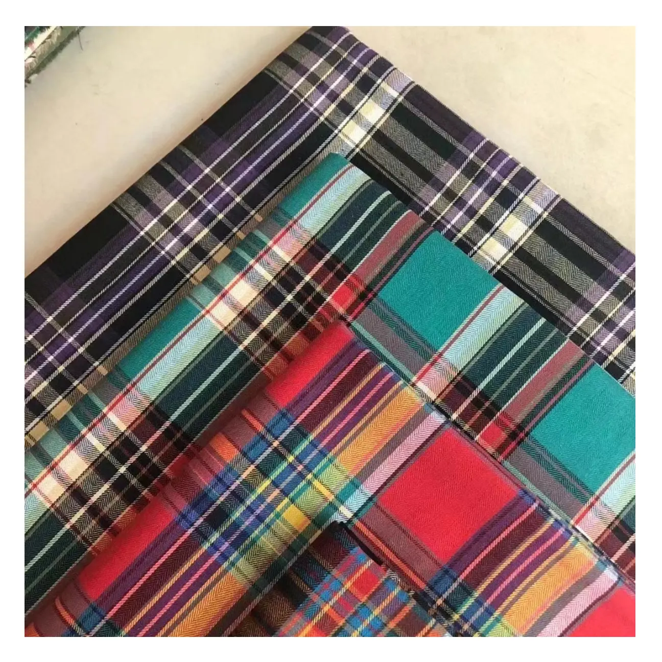 Cotton madras plaid fabric Men's Winter Autumn Season Warm Woven Cvc Yarn Dyed Flannel Print Red Check Plaid Shirting Fabric