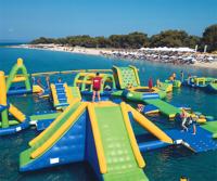 Obstacles aquatiques gonflables personnalisés, équipement d'amusement flottant, méga île flottante, aire de jeux gonflable pour le plaisir aquatique des adultes