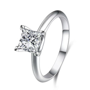 Anelli di Fidanzamento Minimalisti con Diamante Taglio Principessa in Platino Pt950, Anello con Diamante Sintetico per Donne - Product Image 2