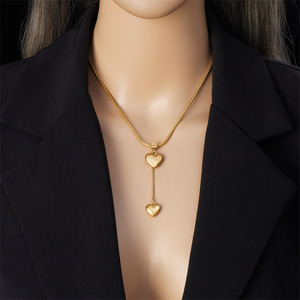 Elegante Collar Gargantilla de Cadena de Serpiente de Acero Inoxidable Bañado en Oro con Colgante de Corazón de Durazno y Borla de Corazón de Amor para Práctica Budista - Product Image 6