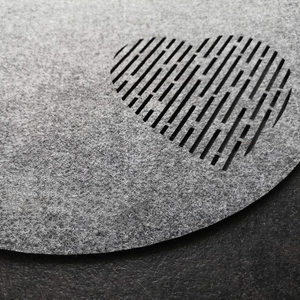 Conception innovante, tapis de table en feutre écologique résistant à la chaleur, réutilisable, 5 mm d'épaisseur, avec taille personnalisable pour un usage quotidien - Product Image 4