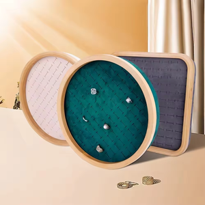 แท่นโชว์เครื่องประดับกำมะหยี่ไม้ไผ่สั่งทำพิเศษสำหรับขายส่ง พร้อมกล่องเก็บแหวนและต่างหู - Product Image 2