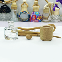 Diffuseur de voiture suspendu transparent 6 ml, bouteille carrée en verre dépoli avec couvercle en bois et bouchon à vis, bouteille vide de haute qualité 8 ml motif fleur de rose