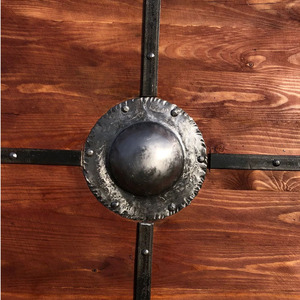Escudo de Madera para Decoración de Interiores, Escudo de Madera Vikingo Medieval Clásico con Diseño Rústico, Escudo de Madera Hecho en Fábrica al por Mayor - Product Image 3