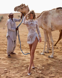 Gaun Koktail Seksi Ukuran Besar Berkualitas Tinggi untuk Malam Klub, Model Bodycon dengan Bordir Tangan dan Manik-Manik untuk Pakaian Malam - Product Image 4