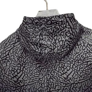 100% Polyester <b>Reflective</b> Hooded Long Sleeves Streetwear Reflecting Soft Shell Men Custom Logo <b>Reflective</b> <b>Jacket</b> - Product Image 2