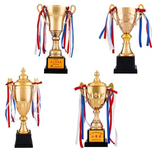 Fonte del produttore di metallo trofeo di calcio partita di calcio evento sport in resina metallo trofeo all'ingrosso custom medaglie e trofei