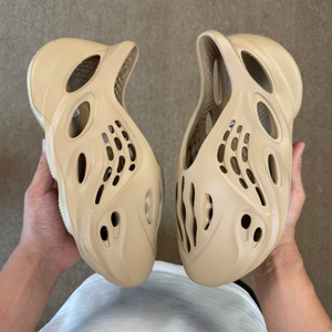 Sandalias de secado rápido para hombre, aptas para caminar en el agua, antideslizantes, ligeras, para uso en exteriores, zapatos de playa - Product Image 1