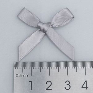 Ruban en satin pré-fait élégant de 3,5 cm, taille et couleur personnalisées, pour emballage cadeau et embellissement de vêtements - Product Image 3