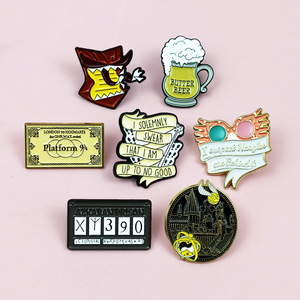 Broche créative personnalisée pour accessoires à thème : forme géométrique, <span class=keywords><strong>calendrier</strong></span> de bière, verres, lettres anglaises, badge - Product Image 2