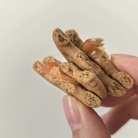 Biskuit Sandwich Isi Selai Mulberry Cokelat Hitam Grosir, Kue Kering Rasa Buah yang Renyah, Camilan Teh Sore dengan Isian Lembut