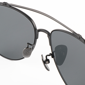 แว่นกันแดดแบรนด์หรู Titan สำหรับผู้ชายและผู้หญิง ดีไซน์ทันสมัย เหมาะสำหรับทำงานกลางแจ้ง ป้องกันแสงแดด รับผลิตตามสั่งพร้อมโลโก้  ขายส่งจากผู้ผลิตในจีน - Product Image 6