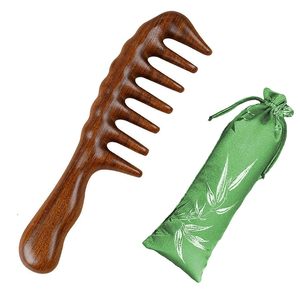 Peine de masaje artesanal de madera de sándalo verde natural antiestático de mango largo para cuero cabelludo y cabello rizado - Product Image 1