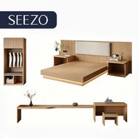 Vente directe usine : Ensemble de mobilier de chambre d'hôtel standard pour projets hôteliers commerciaux, comprenant un lit king size et une tête de lit à panneaux, à vendre.