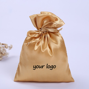 กระเป๋าเครื่องสำอางผ้าซาตินแฟชั่น บรรจุภัณฑ์หรูหรา พิมพ์โลโก้ - Product Image 2