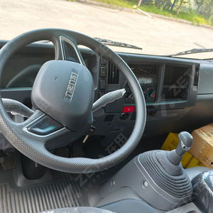 ISUZU KV100 4*2 Drive Mobile derek truk 5 Ton teleskopik lipat Boom derek bahan bakar Diesel truk baru dipasang derek untuk dijual - Product Image 6