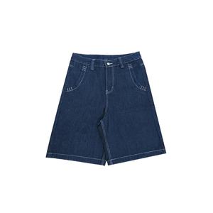 กางเกงยีนส์ขาสั้นผู้ชายทรงแบ็กกี้ สไตล์ Y2K พร้อมโลโก้ปัก - Product Image 5