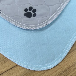 Almohadilla reutilizable para orina de mascotas, alfombrilla lavable para <span class=keywords><strong>pañales</strong></span> de perros y <span class=keywords><strong>gatos</strong></span>, almohadillas absorbentes para perros - Product Image 4