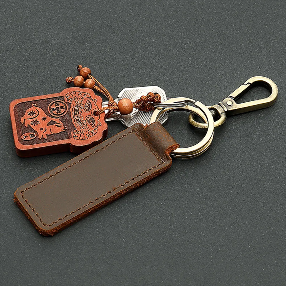 Porte-clés personnalisés porte-clés élégants gravés en cuir personnalisés pour clés porte-clés en cuir véritable