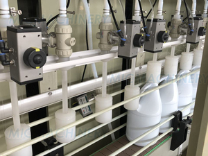 Macchina Riempitrice Automatica Orizzontale a Più Teste per Prodotti Chimici, Cloro, <span class=keywords><strong>Candeggina</strong></span>, Detergenti Liquidi e Prodotti Anticorrosione - Product Image 5