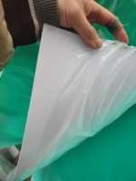 Vente chaude, vente directe d'usine, feuille de plastique ABS bicolore, feuille de gravure CNC et laser pour la publicité