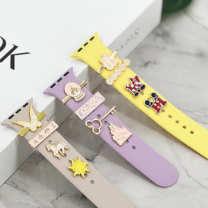 Nouveau <span class=keywords><strong>pendentif</strong></span> lune et étoile pour <span class=keywords><strong>Apple</strong></span> <span class=keywords><strong>Watch</strong></span> Band breloques décoratif montre intelligente accessoires de bracelet en Silicone pour Bracelet iwatch - Product Image 6