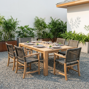 Ensemble de table à manger d'extérieur en teck moderne avec chaises tressées, meubles de patio pour villa, hôtel, complexe hôtelier - Product Image 1