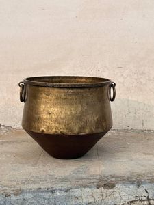 Pot de fleurs rond en métal pour fleurs décoratives, plantes vertes, maison, bureau, hôtel et restaurant - Product Image 6