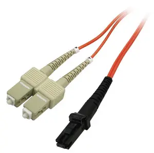 FTTH FTTB FTTX-Netzwerk SC / LC / ST / FC / MPO / MU / E2K/ MTRJ-Anschluss OM3 LC / UPC 0,9mm Glasfaser-Pigtail