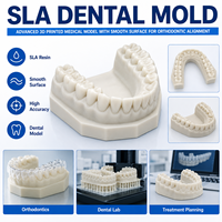Moule médical dentaire imprimé en 3D par technologie SLA avancée avec surface lisse pour l'alignement orthodontique