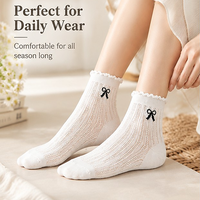Chaussettes courtes en dentelle pour femmes, respirantes, en maille tricotée, avec broderie de nœud, bord à volants, légères, décontractées, pour l'été