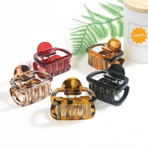 Pince <span class=keywords><strong>à</strong></span> Cheveux Carrée Tendance en Gros 5,5 cm Légère et Portable pour Fixation Quotidienne des Cheveux Accessoires de <span class=keywords><strong>Coiffure</strong></span> pour Femmes - Product Image 5