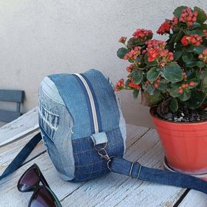 Fashion Vintage Classic Denim Messenger Bags Custom Women Zipper Travel Sling <b>Shoulder</b> Bag Portable Adjustable <b>Strap</b> Autumn - Product Image 3