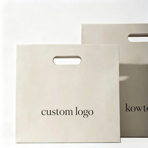 Sacs en papier carton <span class=keywords><strong>blanc</strong></span> avec poignée découpée sur mesure, sacs cadeaux de luxe pour boutiques, sacs de shopping pour vêtements, cosmétiques, bijoux - Product Image 2