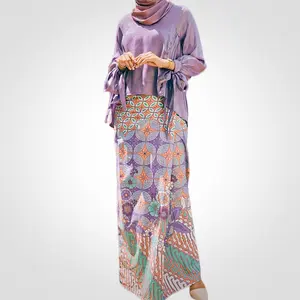 Sipo Eid ชุดเดรสแบบดั้งเดิมของมาเลเซีย Raya ซาติน Baju kurung batik muslim ผู้หญิงชุดเดรสดั้งเดิมสีม่วงทันสมัย