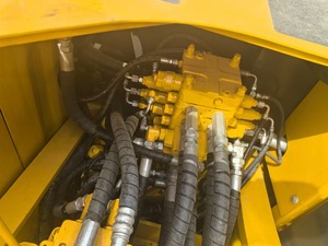 รถขุดตีนตะขาบ Komatsu PC160 มือสองจากญี่ปุ่น น้ำหนัก 16 ตัน รถขุดไฮดรอลิก ชั่วโมงการทำงานต่ำ เครื่องจักรก่อสร้าง - Product Image 2