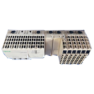 Base Compacta Sch Nei Der LMC058LF424 Nueva y 100% Original - 42 + 4 E/S - Alimentación de 24 V - 2 Ranuras para PCI - Product Image 4