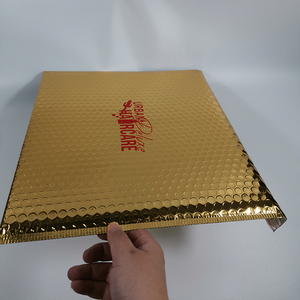 Tùy Chỉnh Thân Thiện Với Môi & Vàng Bền Bong Bóng Độn Kim Loại Phong Bì Trọng Lượng Nhẹ Vận Chuyển Bao Bì Túi Độc Đáo In Thiết Kế - Product Image 3