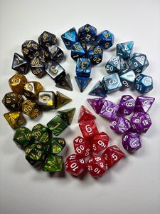 Dados Poliédricos (7 Piezas) con Esquinas Redondeadas, Diseño de Mito, Patrón de Mármol, Colores Transparentes Surtidos, Incluye Todos los Dados Estándar - Product Image 6
