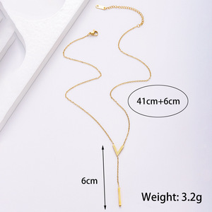 Nouveau <span class=keywords><strong>Collier</strong></span> Tendance en Acier Inoxydable Doré avec Pendentif Lettre Longue pour Femme – Vente en Gros - Product Image 6