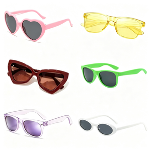Nuovi Occhiali da Sole Senza Montatura a Forma di Stella Y2K, Colori Trasparenti e Vivaci, Divertenti Accessori per Feste in Spiaggia e Addii al Nubilato - Product Image 6