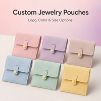 Pochette à bijoux en velours suédé avec logo personnalisé, sac cadeau anti-poussière, fermeture à bouton, 8x8cm, pochette de présentation pour bijoux en microfibre suédée