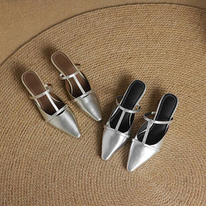 Chaussures décontractées en cuir pour femmes, couleur unie, bout pointu, style simple, pantoufles à talons hauts en peau de mouton à semelle souple - Product Image 3