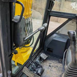 Nouveaux stocks de mini excavatrice d'occasion Komatsu PC40 Capacité de 4 tonnes Prix bas en vente - Product Image 2