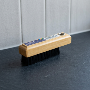Brosse à chaussures en bois massif KLEEN up avec logo personnalisé, petite brosse carrée en tissu – Vente en gros usine - Product Image 2
